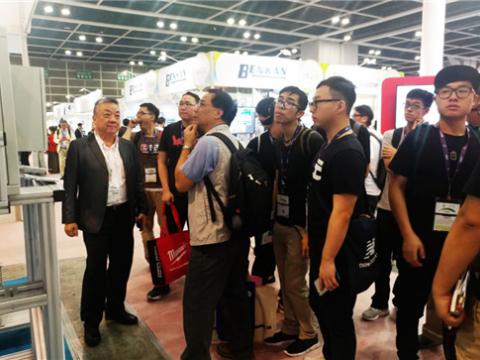 威腾国际参加第十八届亚洲国际电气电子工程及节能科技展览会