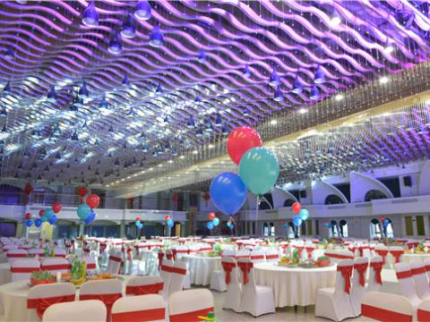 圣诞不“剩单”，等你来造——威腾集团团委平安夜举办圣诞狂欢活动