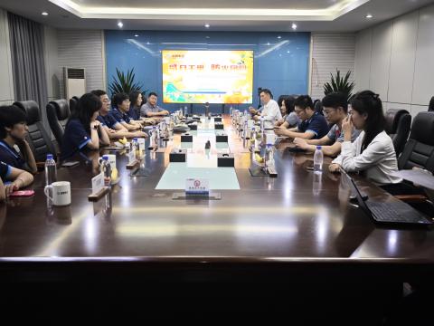 千里照归途 团圆共此时——威腾集团举办外地职工中秋活动